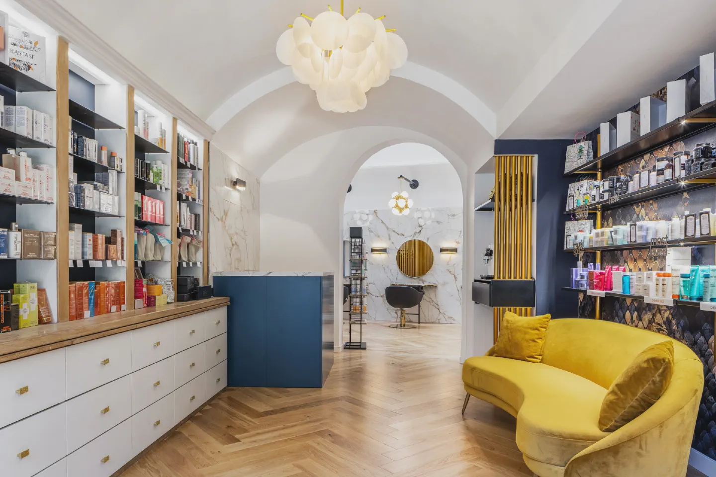 Photographie retail et immobilier d'entreprise réalisée par Florian Fortier, photographe retail et boutique à Paris et en Île-de-France