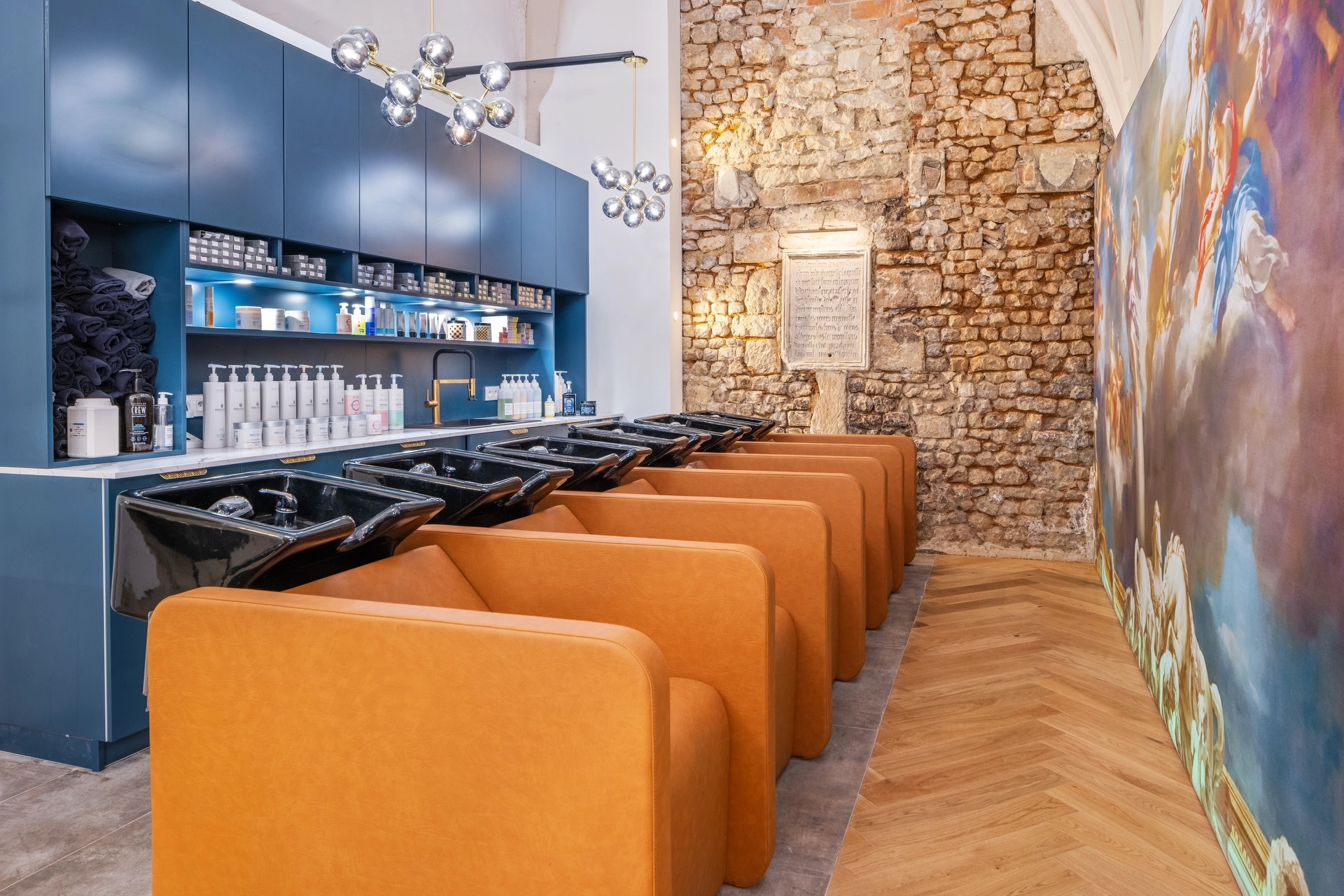 Retail and commercial real estate photography by Florian Fortier, store and office photographer based in Paris, France