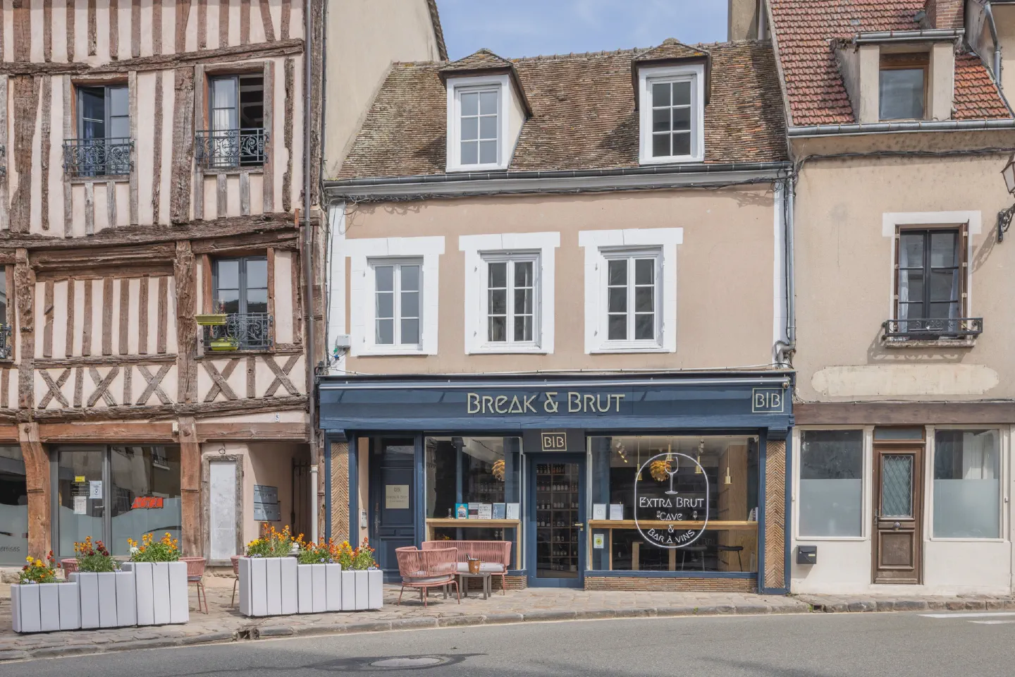 Photographie retail et immobilier d'entreprise réalisée par Florian Fortier, photographe retail et boutique à Paris et en Île-de-France