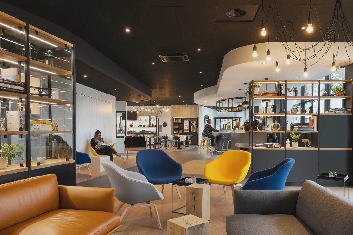 Photographie retail et immobilier d'entreprise réalisée par Florian Fortier, photographe retail et boutique à Paris et en Île-de-France
