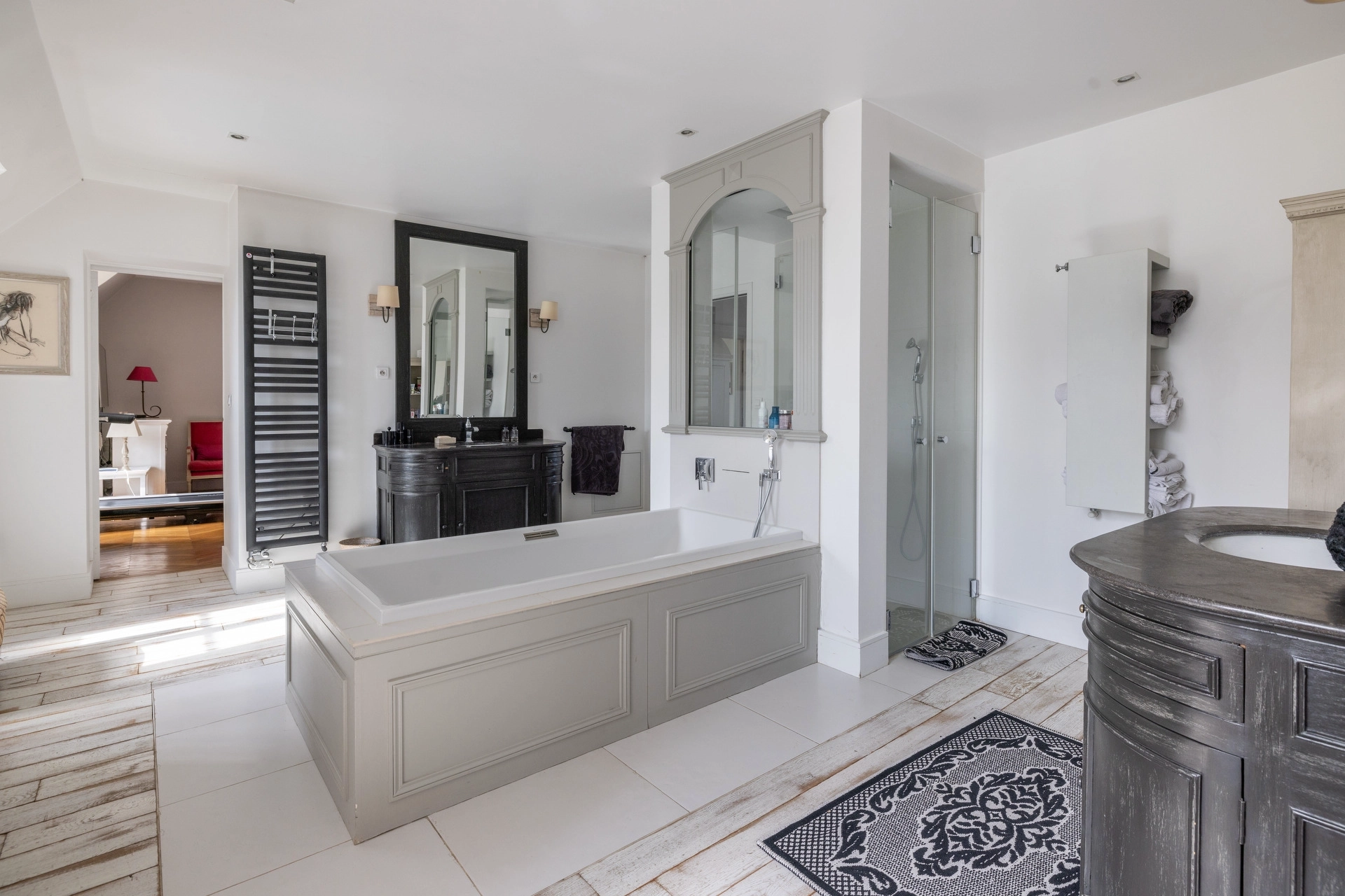 Residential and hospitality real estate photography by Florian Fortier, property photographer based in Paris, France