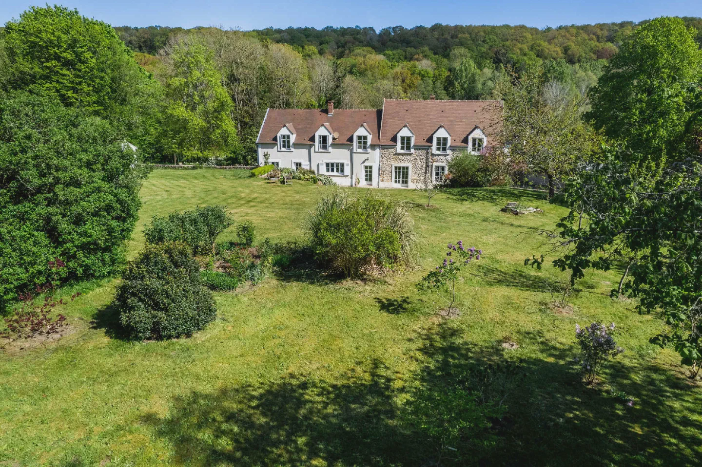 Photographie immobilière résidentielle et touristique réalisée par Florian Fortier, photographe immobilier à Paris et en Île-de-France