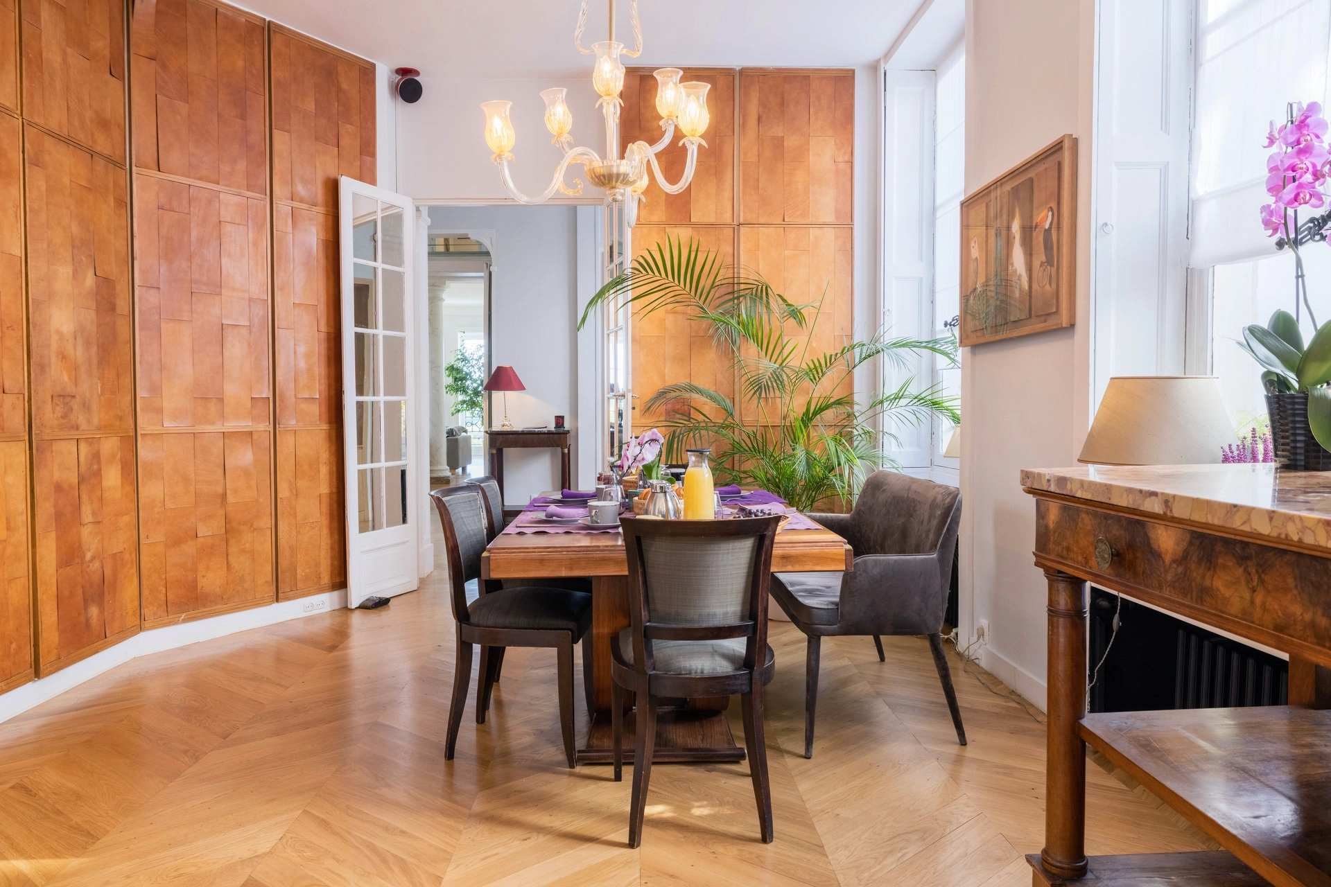 Residential and hospitality real estate photography by Florian Fortier, property photographer based in Paris, France