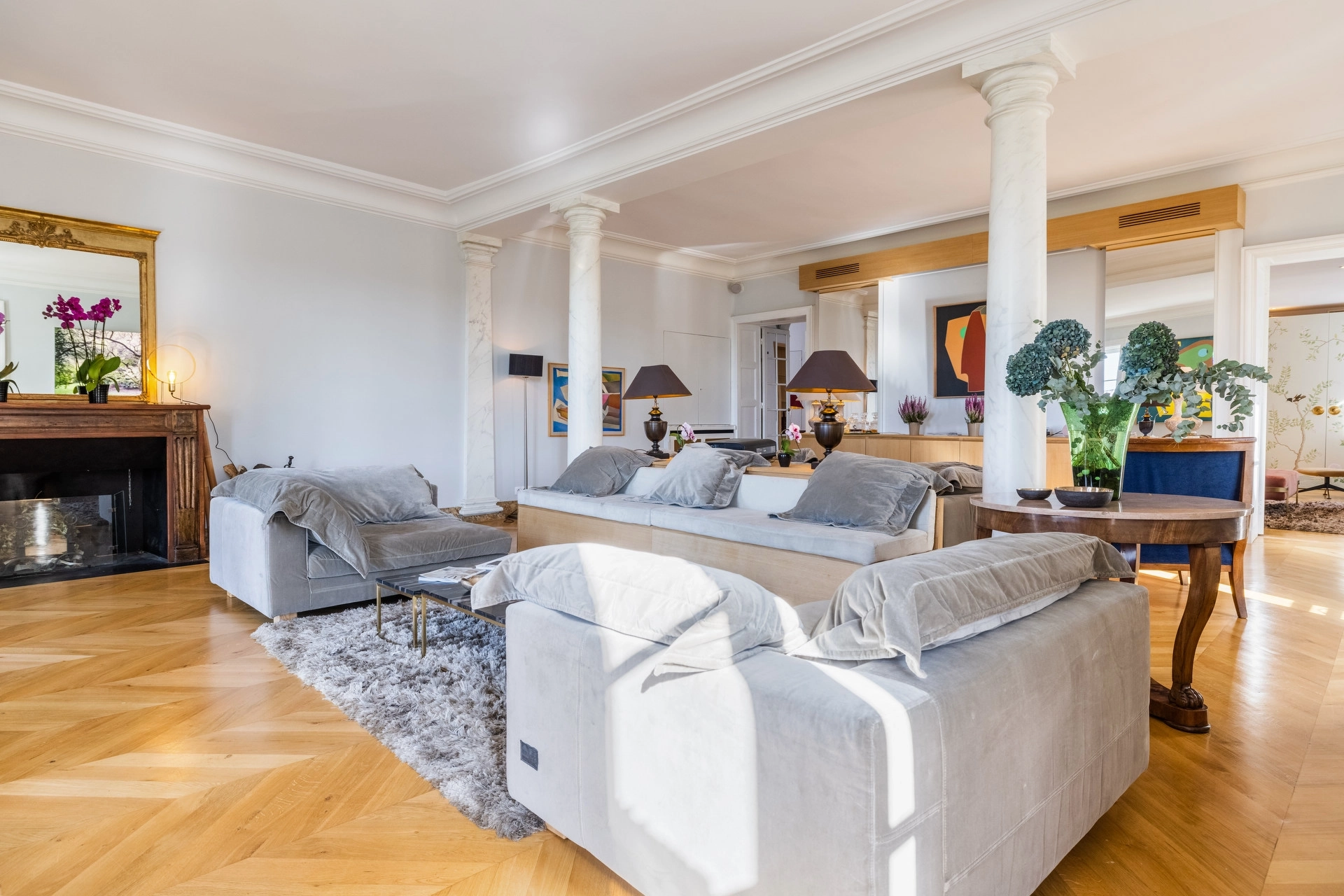 Residential and hospitality real estate photography by Florian Fortier, property photographer based in Paris, France