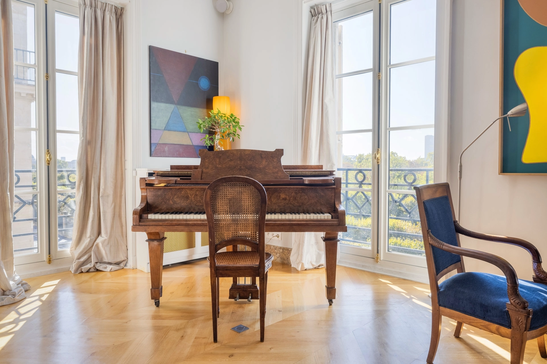 Residential and hospitality real estate photography by Florian Fortier, property photographer based in Paris, France