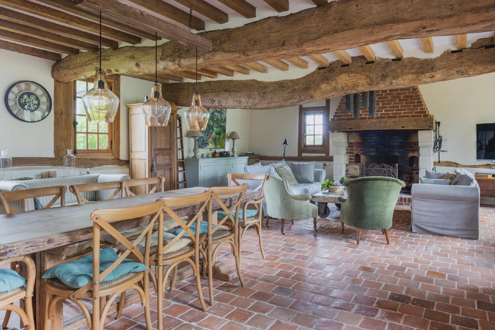 Photographie immobilière d'un intérieur résidentiel à Paris, réalisée par Florian Fortier photographe immobilier en Île-de-France