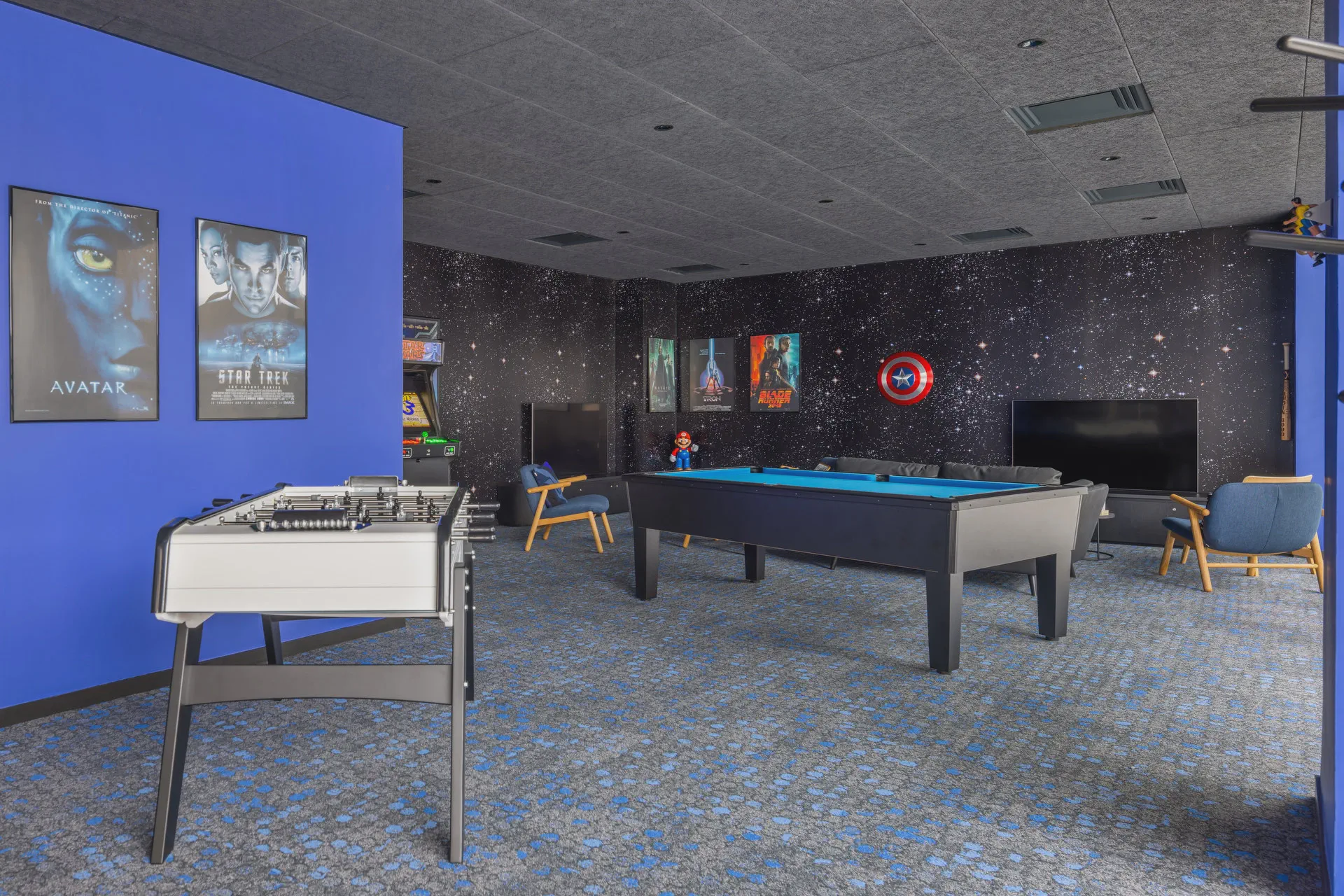 Photographier une salle de jeux : montrer l’ambiance, les usages et l’identité du lieu
